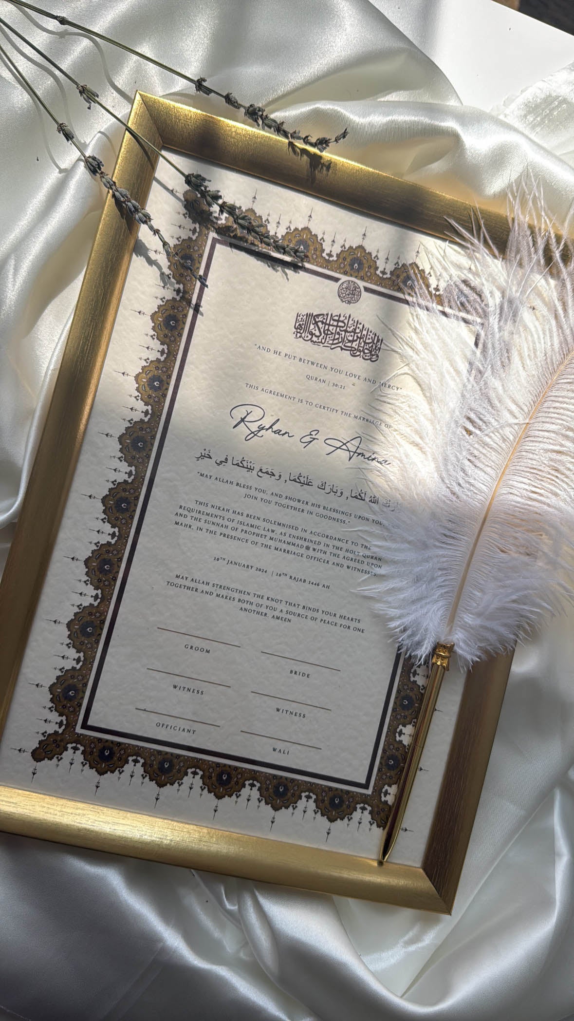 Bundle: Nikah Certificate - A Heart of Gold + Frame + Pen