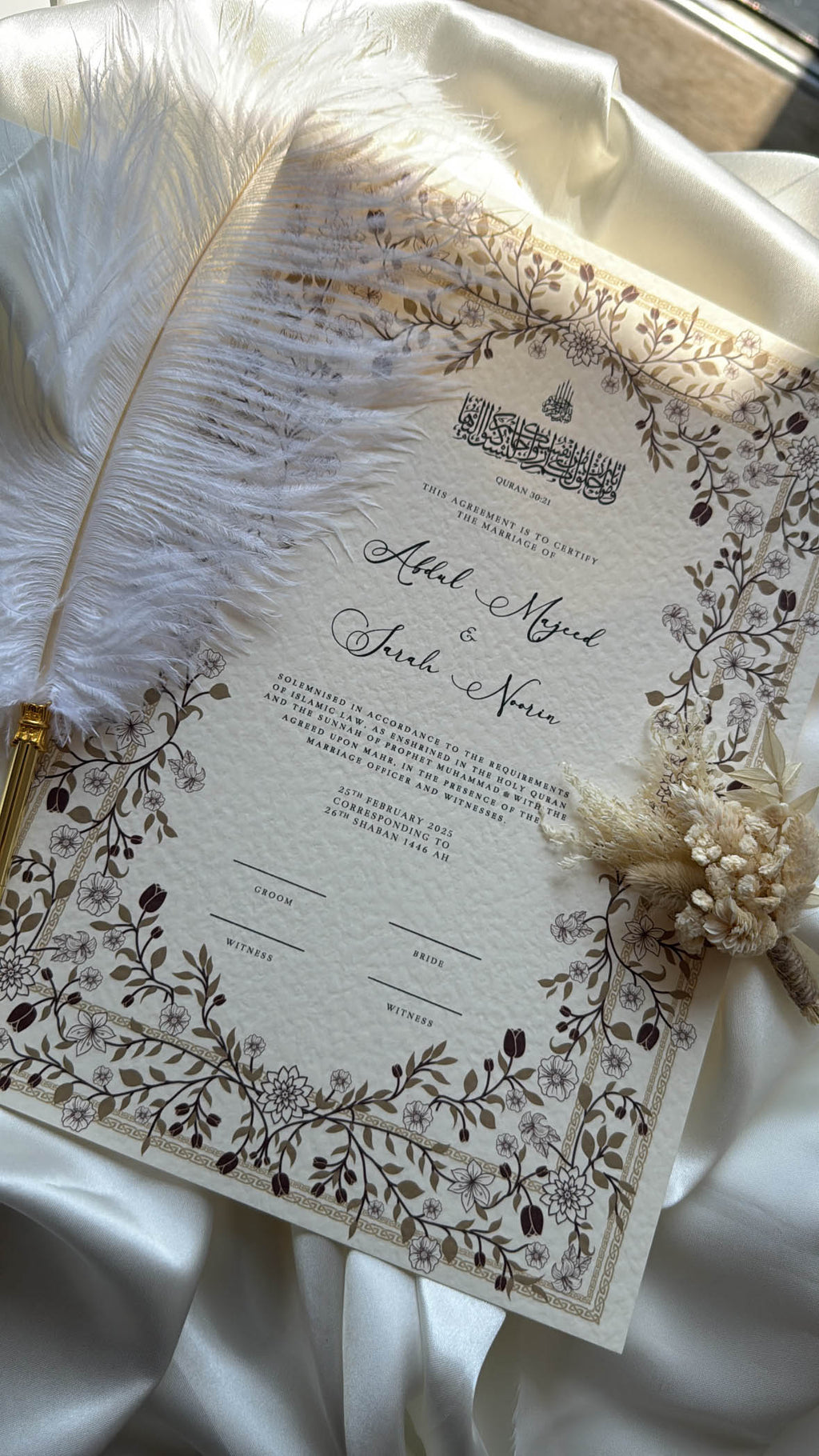 Bundle: Nikah Certificate - Shine of the Rose + Frame + Pen