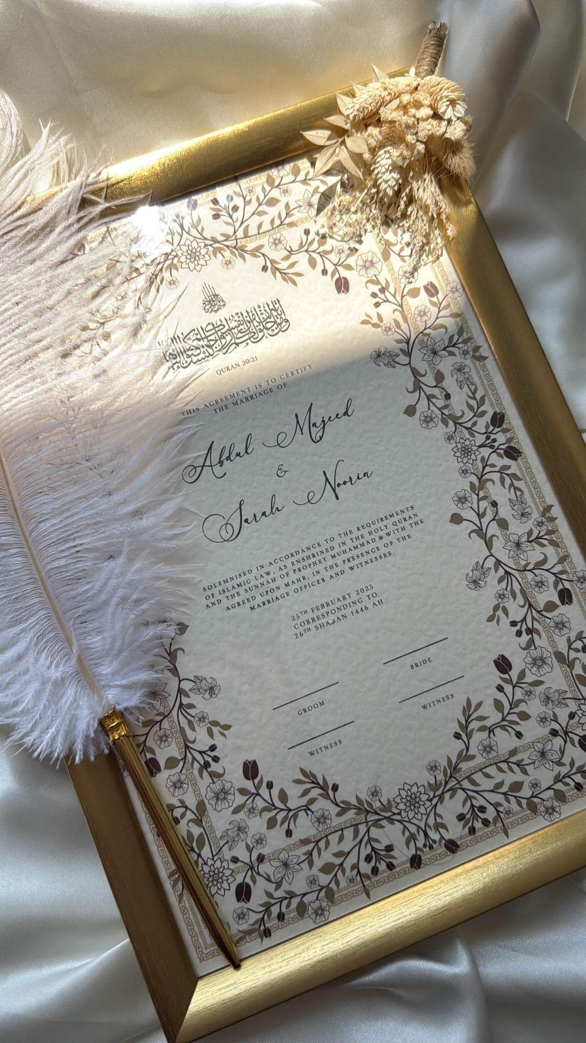 Bundle: Nikah Certificate - Shine of the Rose + Frame + Pen
