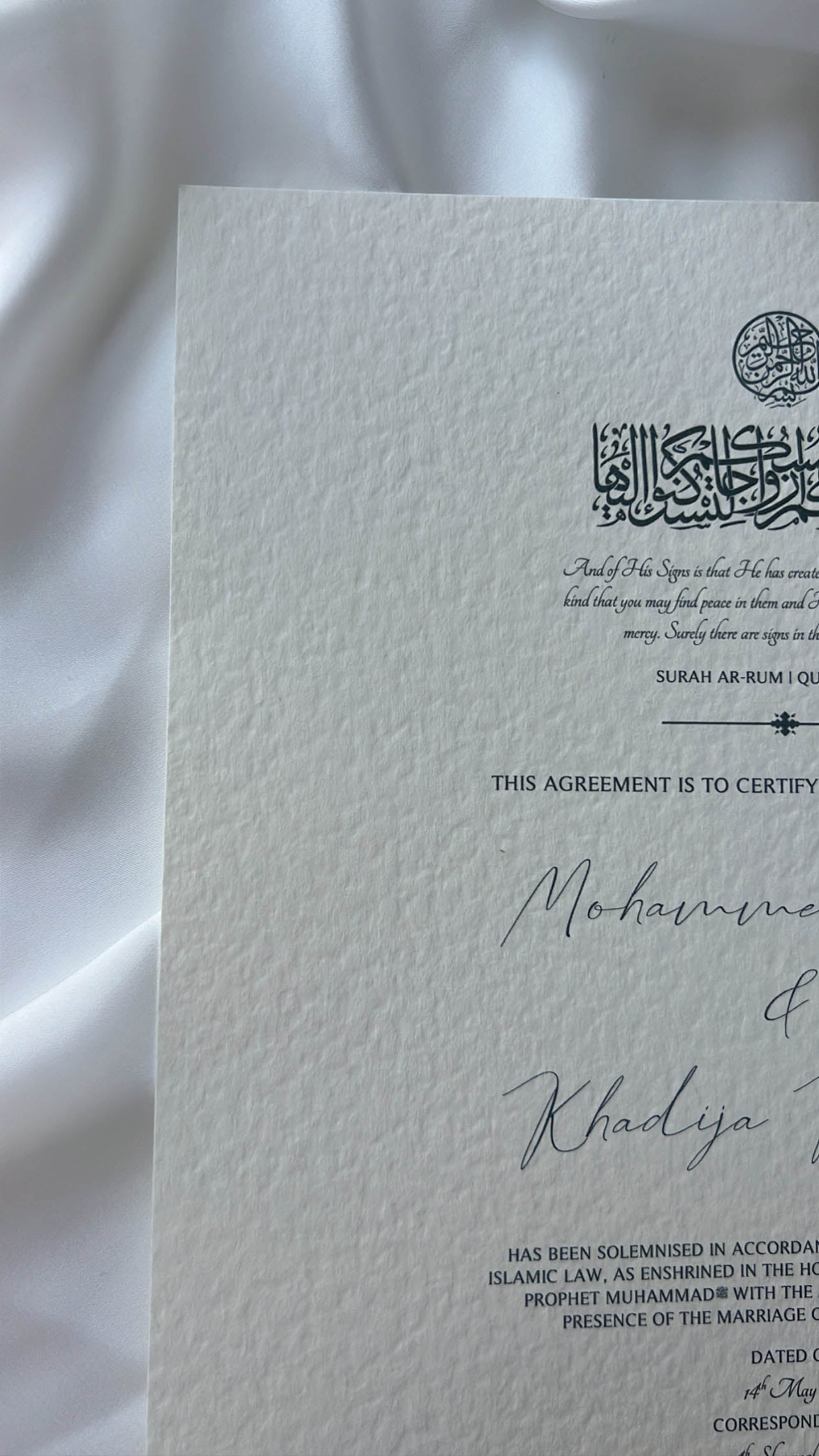 Bundle: Nikah Certificate - Pledge of Hearts + Frame + Pen