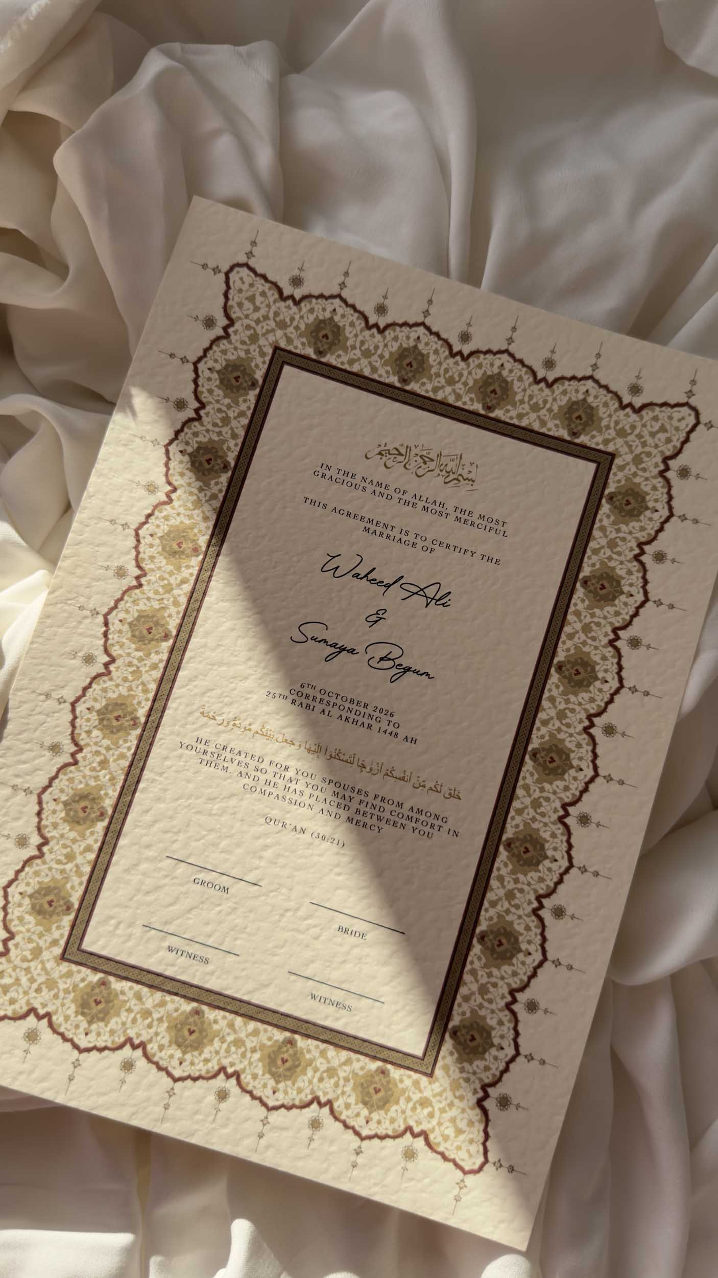 Bundle: Nikah Certificate - Radiance of Love + Frame + Pen