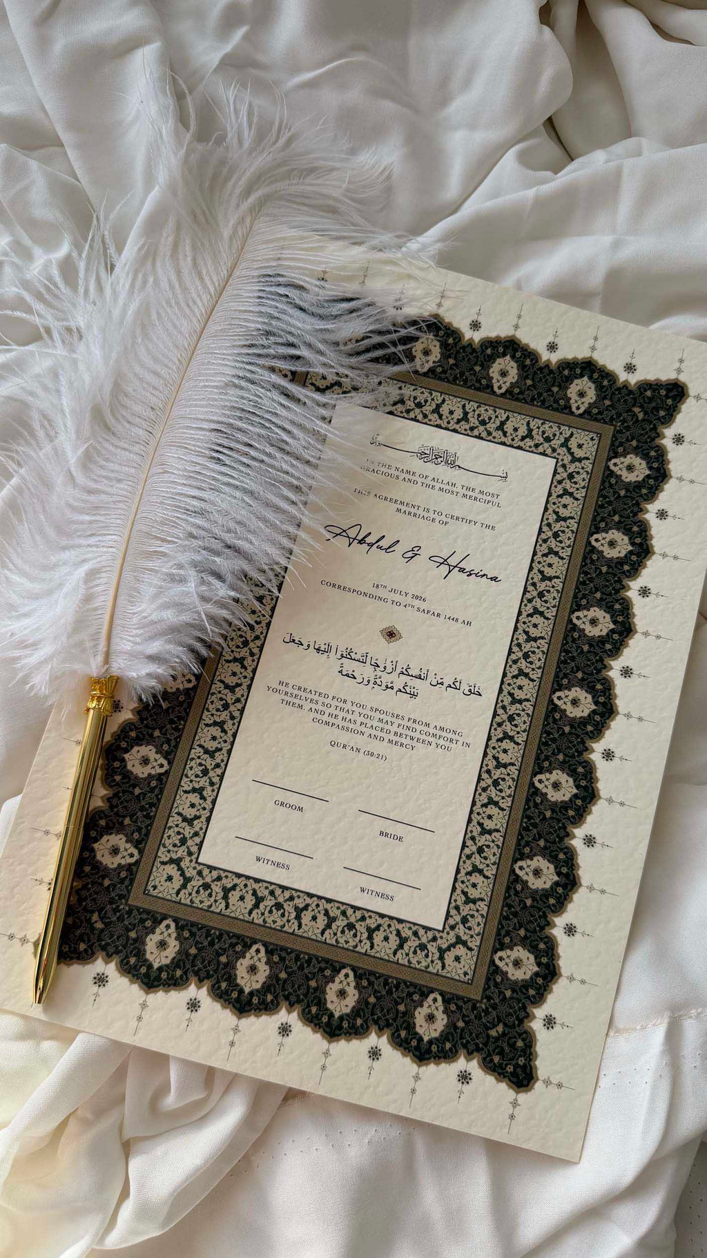 Bundle: Nikah Certificate - Emerald Blessings  + Frame + Pen