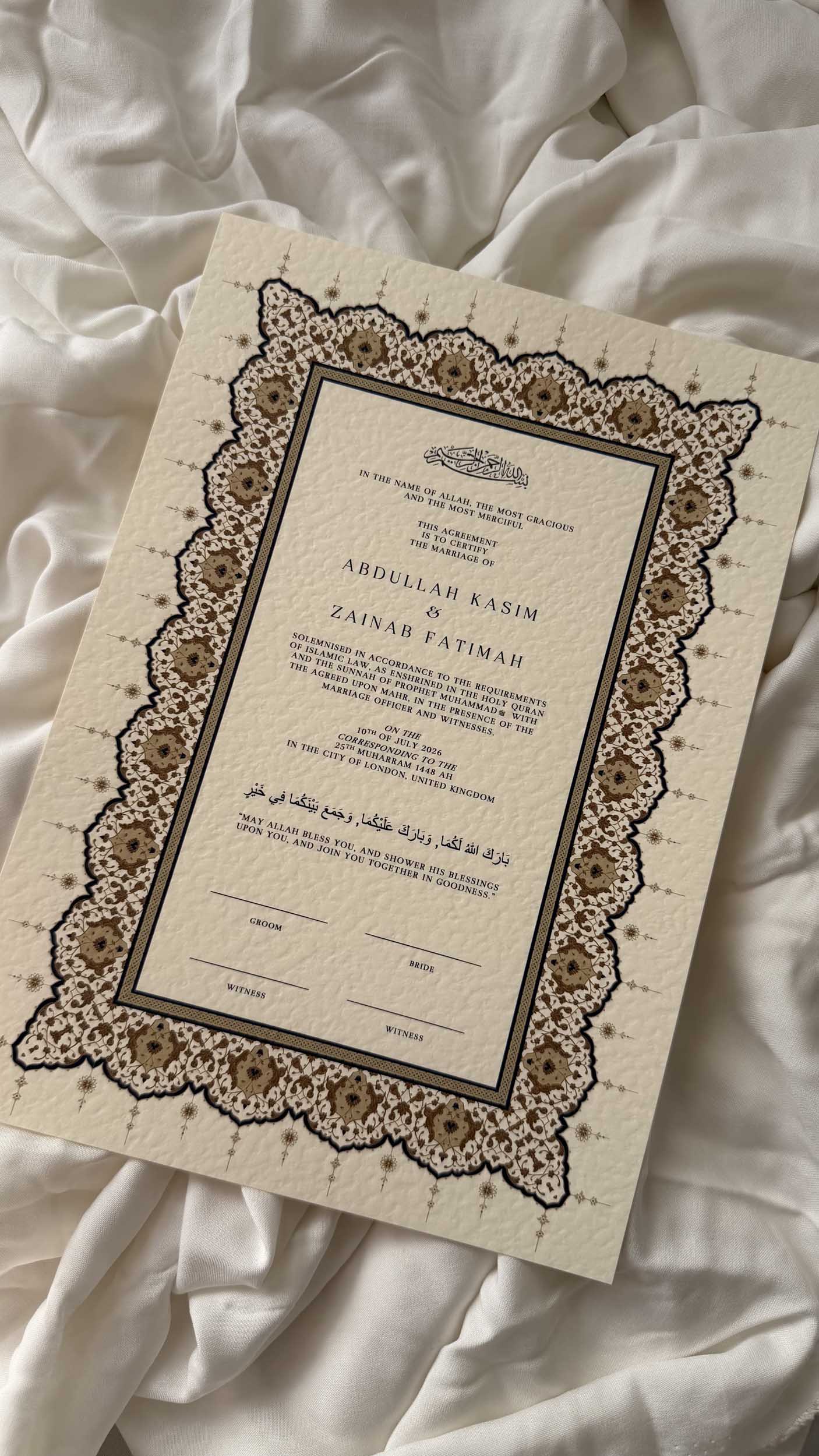 Bundle: Nikah Certificate - Essence of Us + Frame + Pen