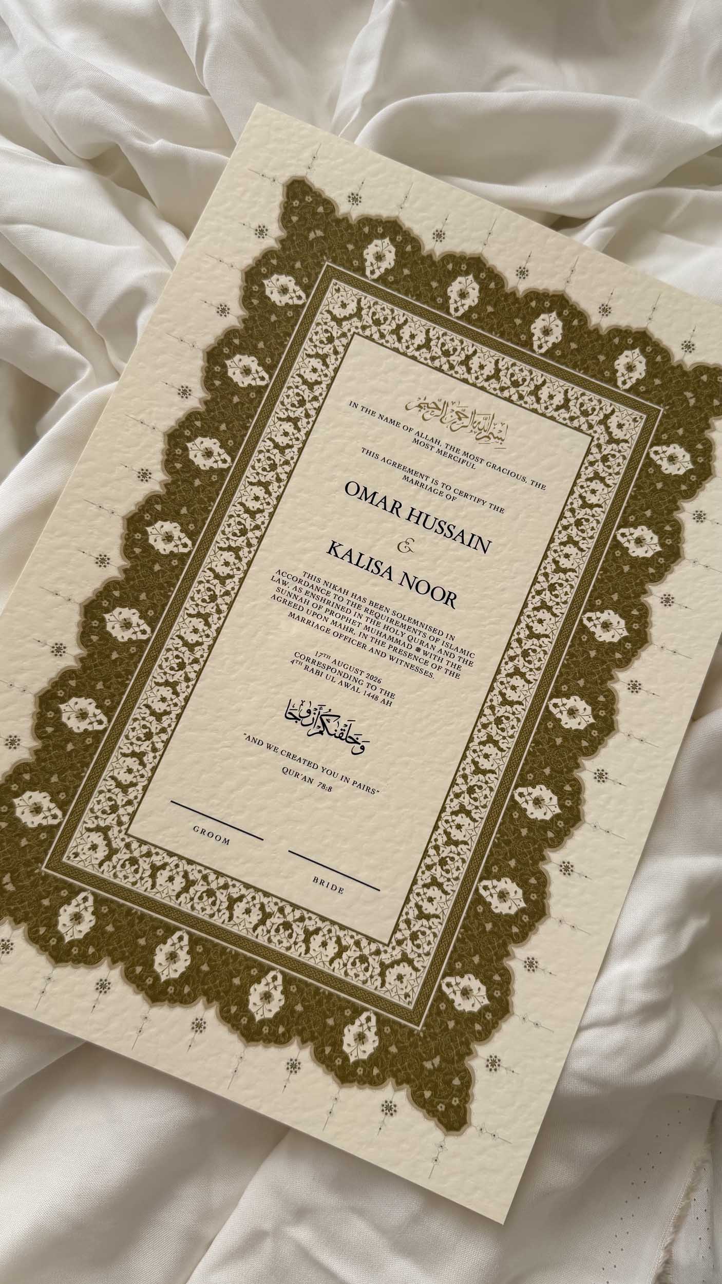 Bundle: Nikah Certificate - Love Written in Gold + Frame + Pen