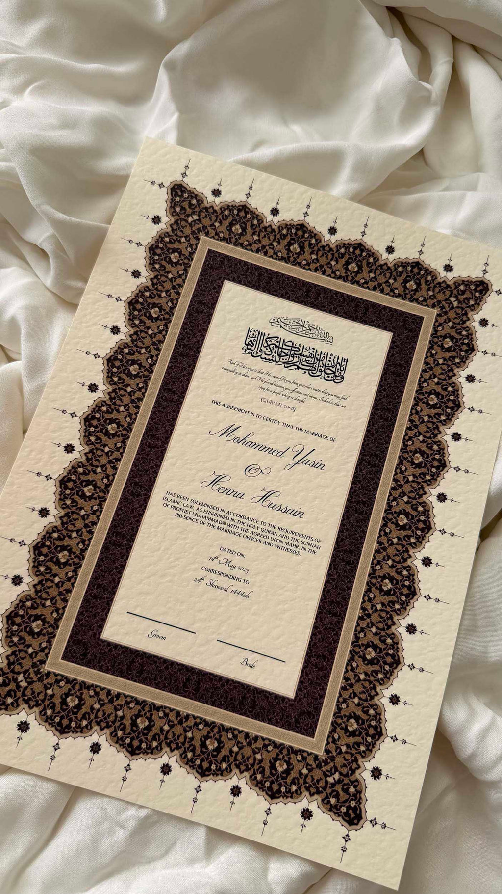 Bundle: Nikah Certificate - Ruby Union + Frame + Pen
