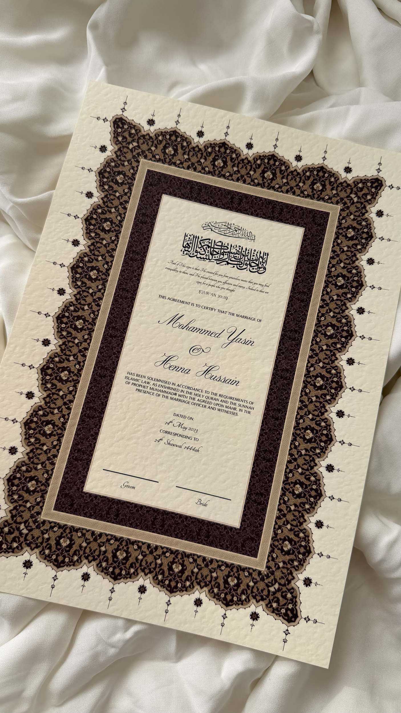 Bundle: Nikah Certificate - Ruby Union + Frame + Pen