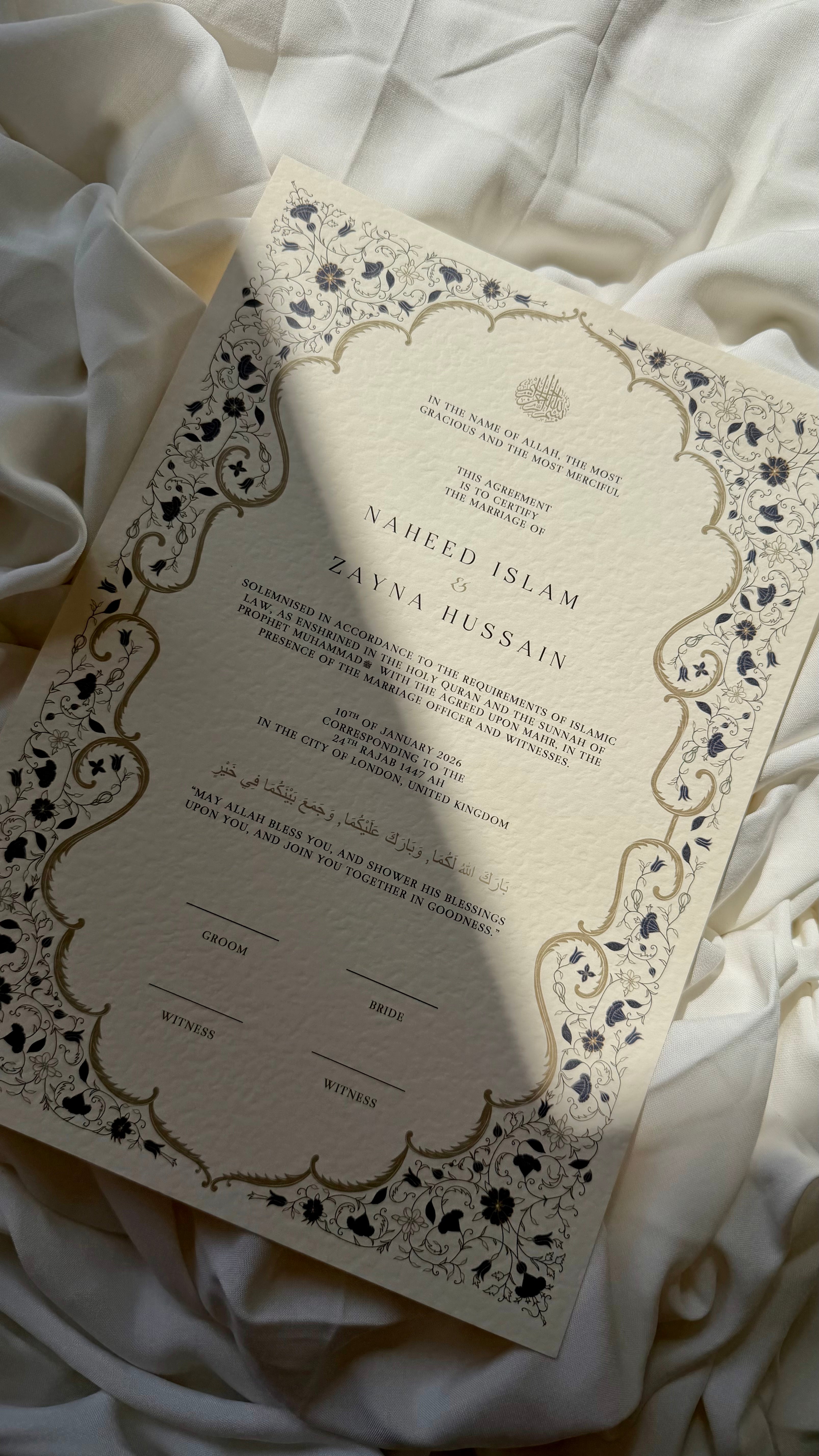 Bundle: Nikah Certificate - Garden of Blue Blossoms + Frame + Pen