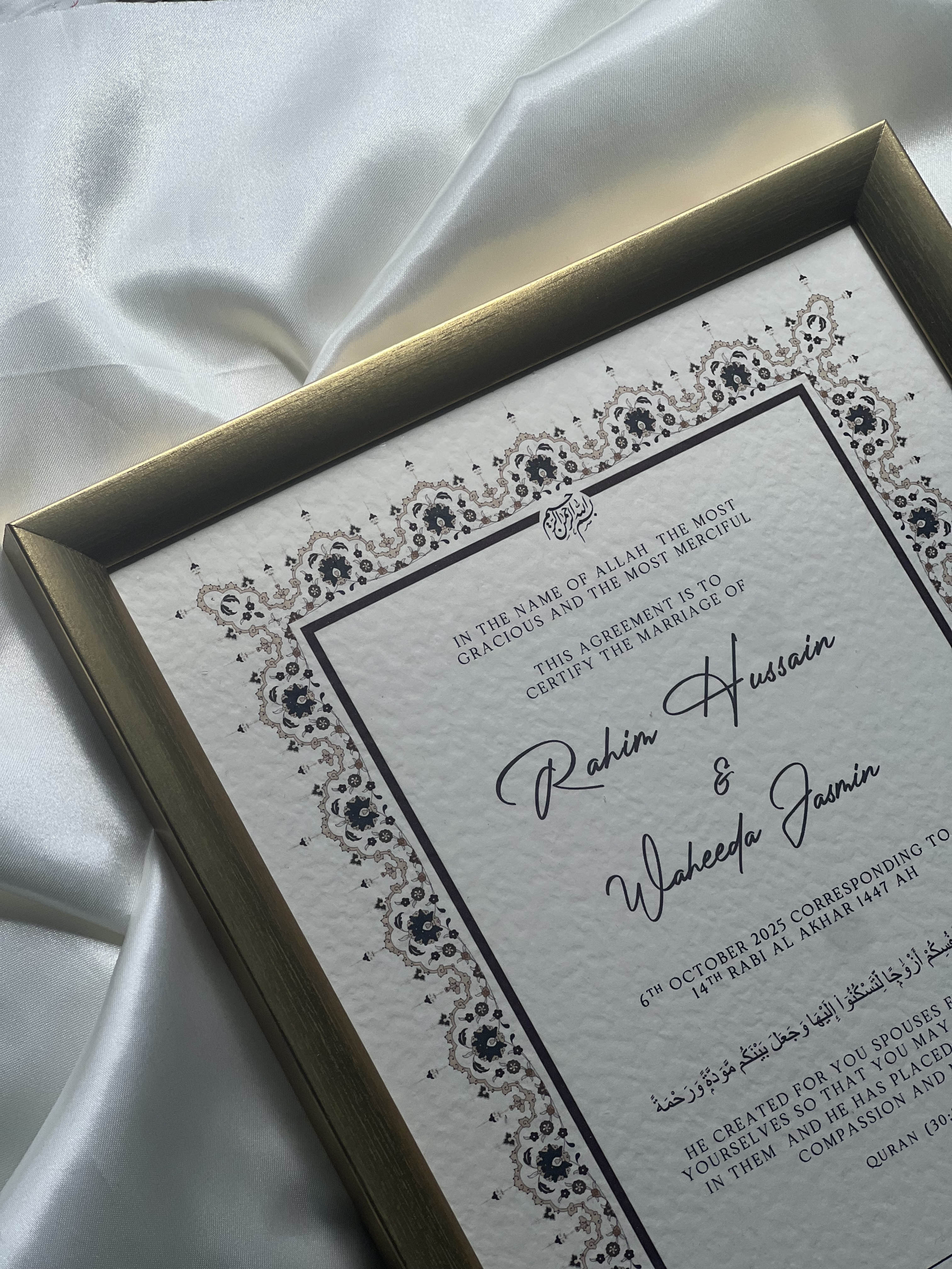 Bundle: Nikah Certificate - Tranquility of Hearts + Frame + Pen