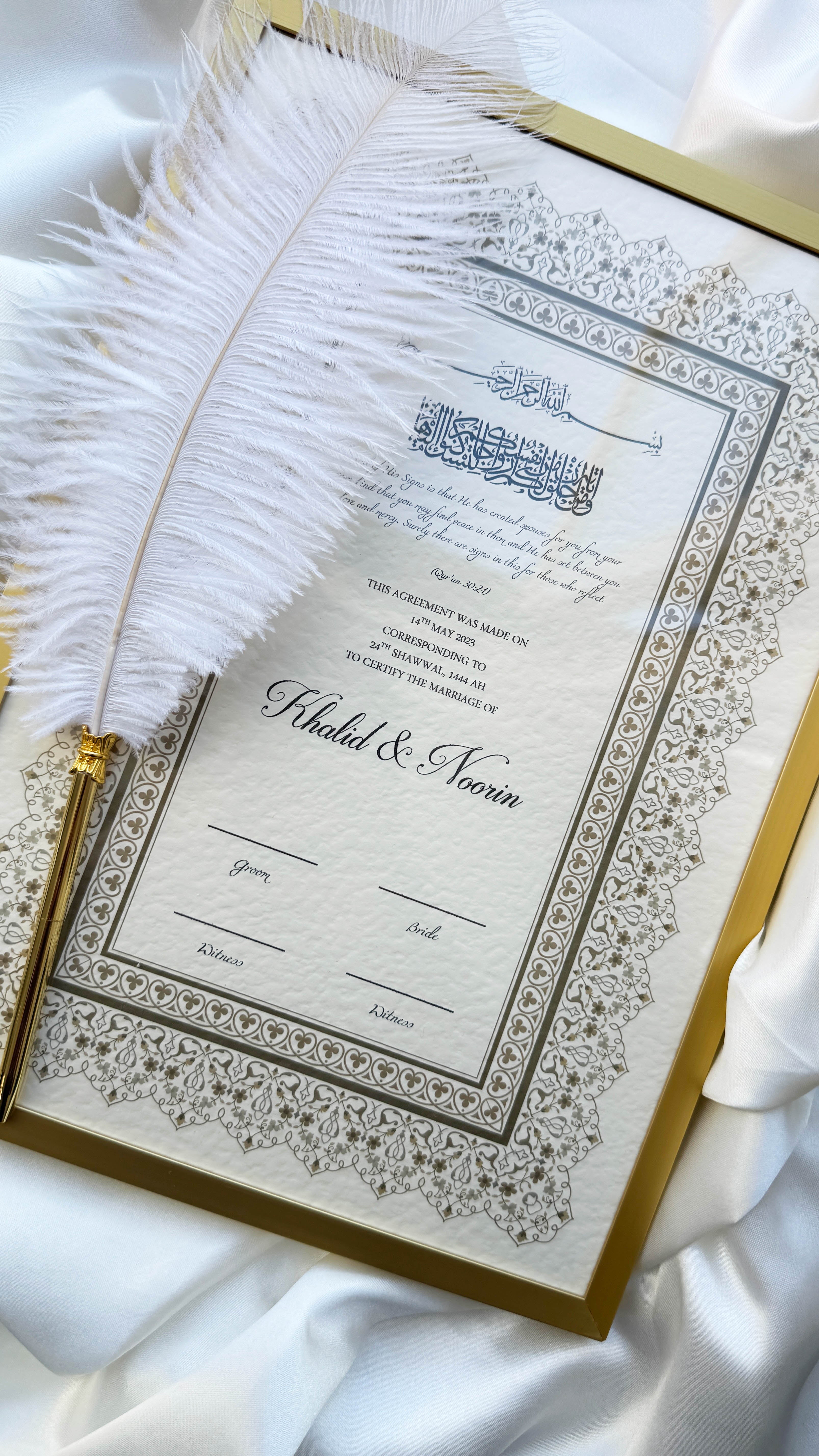 Bundle: Nikah Certificate - Soul of Gold + Frame + Pen