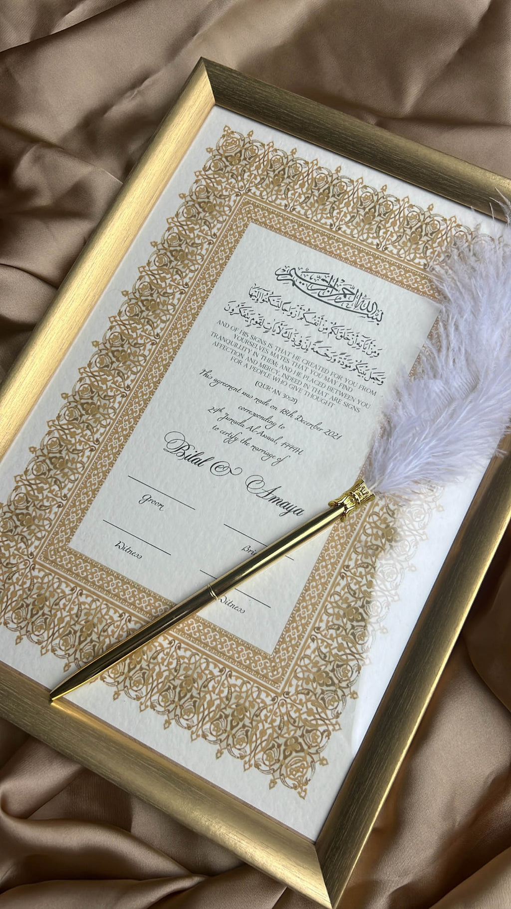Bundle: Nikah Certificate - Treasure of Gold + Frame + Pen