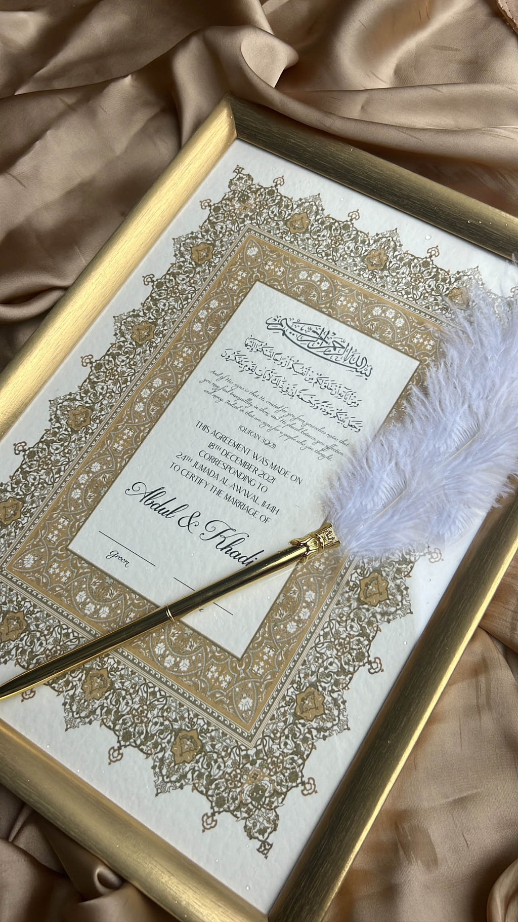 Bundle: Nikah Certificate - Gold of Hope + Frame + Pen